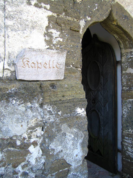 Der Eingang zur Kapelle der Burg Güssing