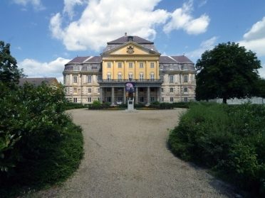 schloss_koermend